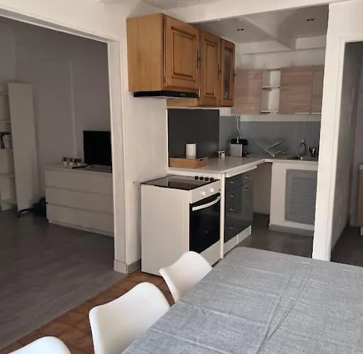 2 Pieces Idealement Situe 5 Min De La A Pied Apartment *